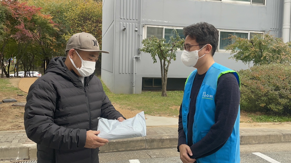 韩国消费者收到包裹.JPG