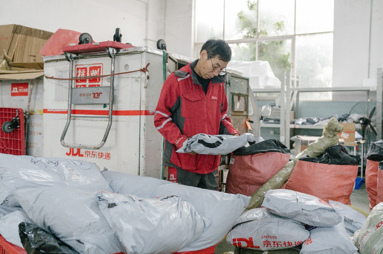 截屏2025-11-12 下午5.36.29.png